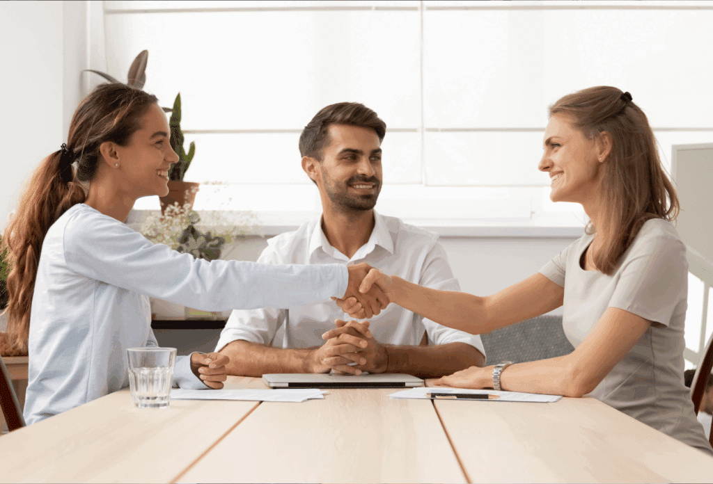 Si un conflit au travail éclate, il faut réagir rapidement