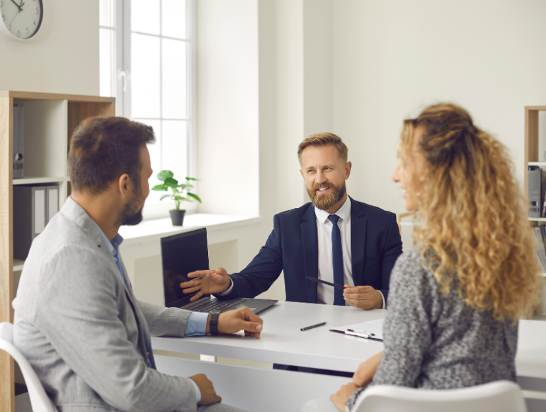 Berater für internationales Recruiting