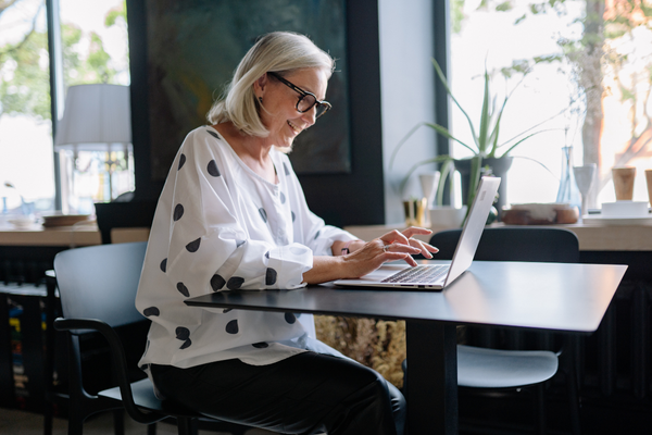 Vertrieb und Arbeitsweise werden von der DDIM Marktstudie 2026 unter Analyse gestellt